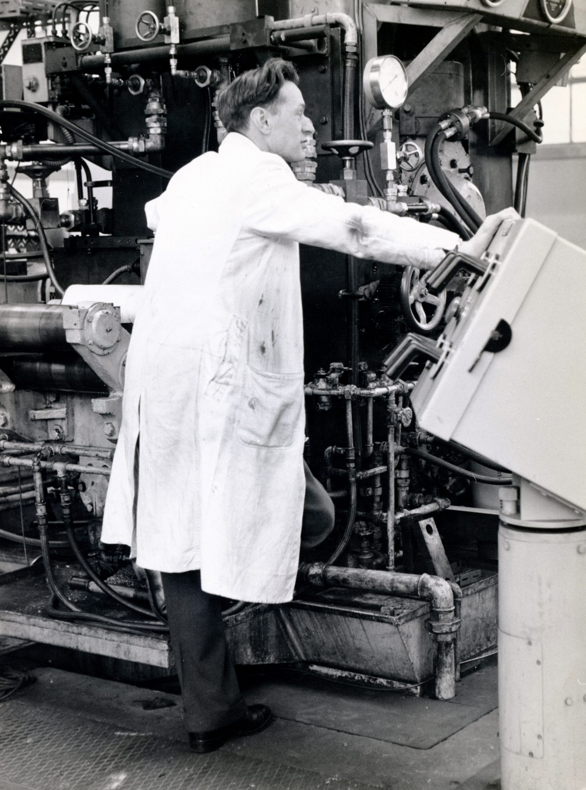 L. James Chant, Founder of Chant ciliba磁力猫